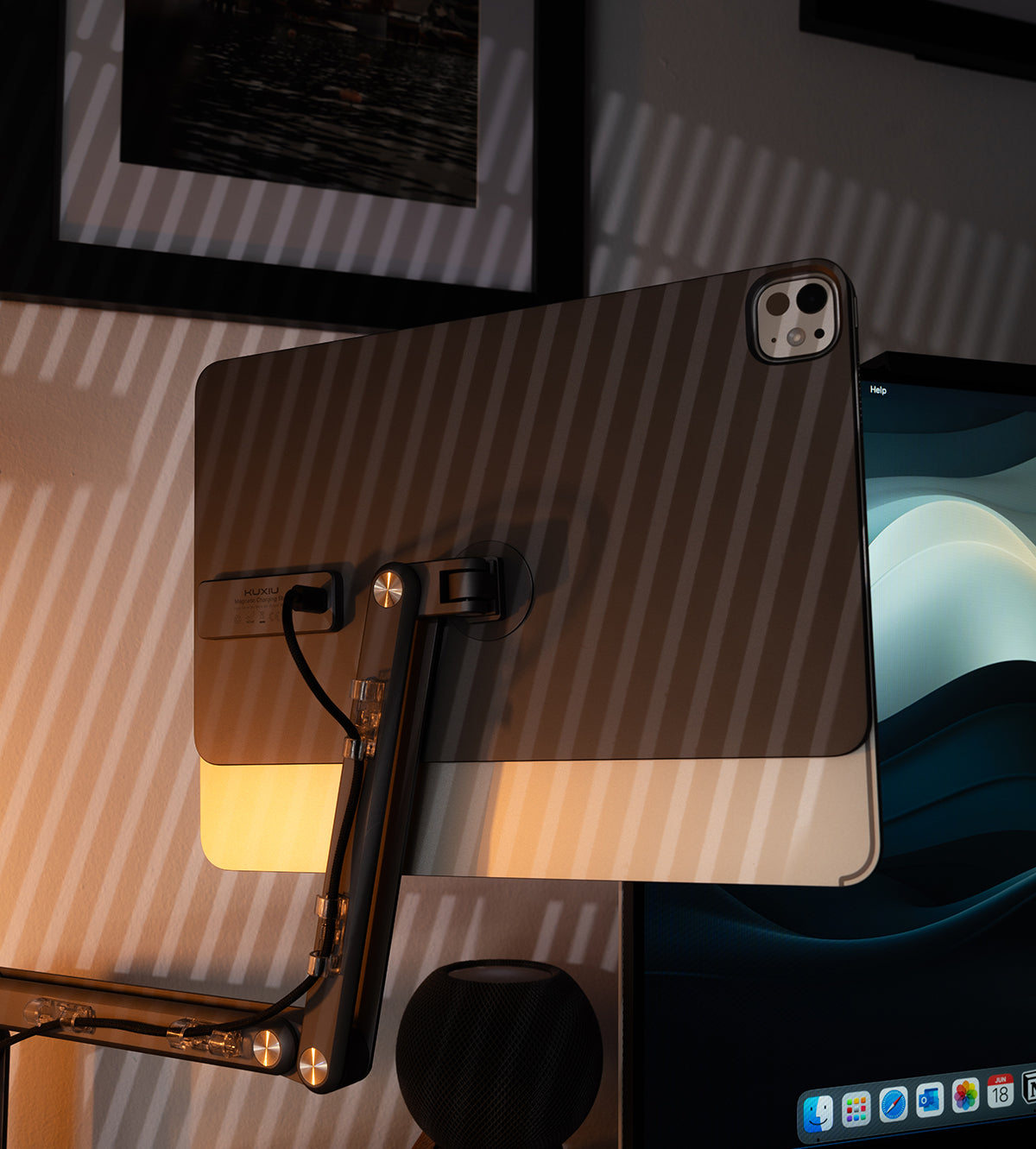 KUXIU X36 Pro MAX iPad 磁吸充電支架