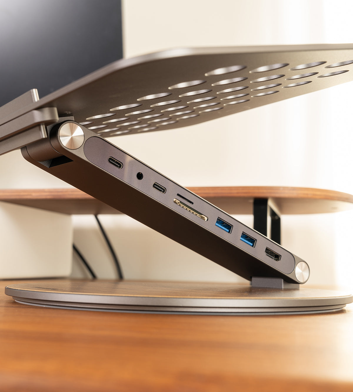 KUXIU X53 Supporto ergonomico per laptop con hub 8-in-1 integrato - Venatura del legno