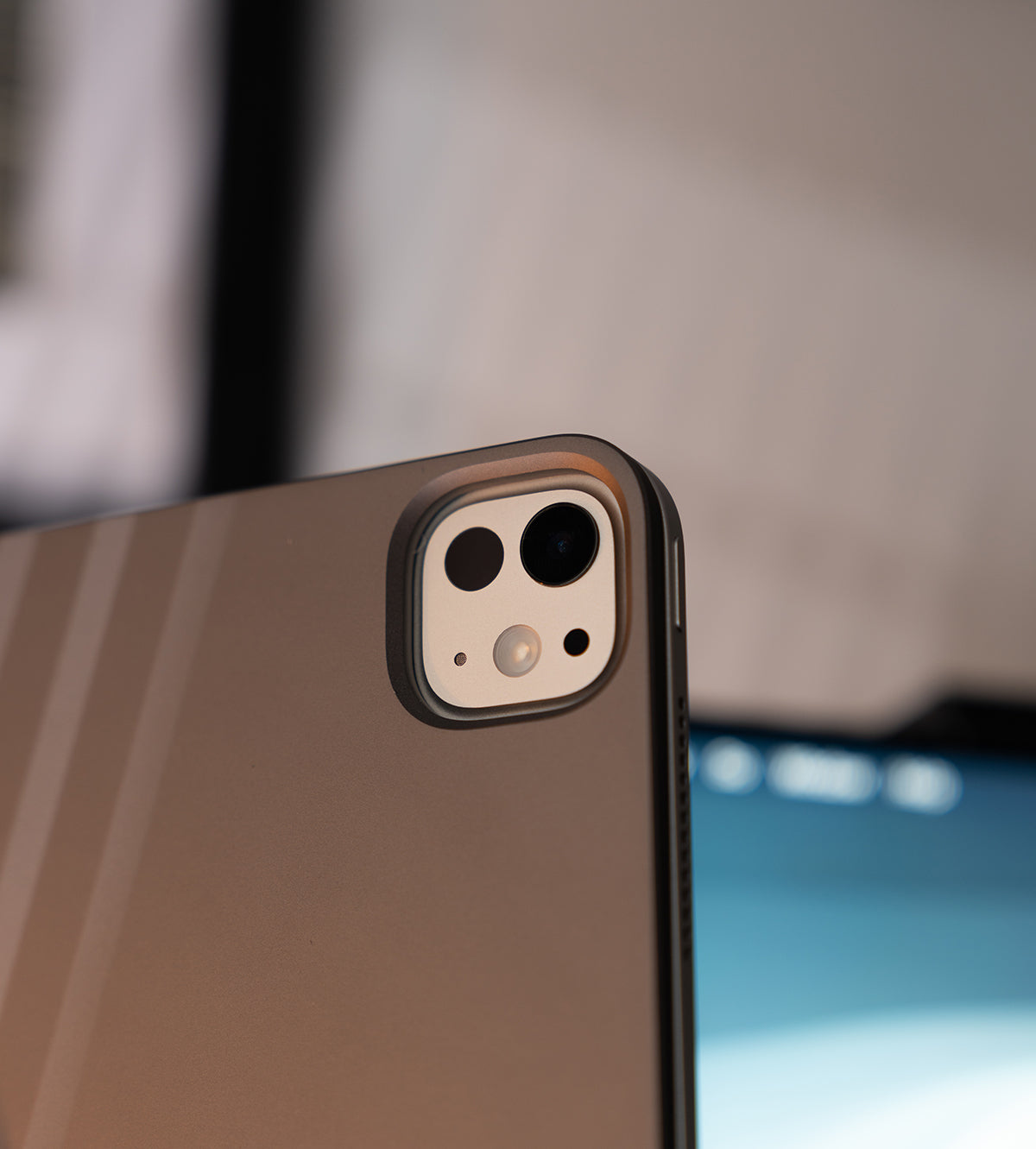 KUXIU X36 Pro MAX iPad 磁吸充電支架