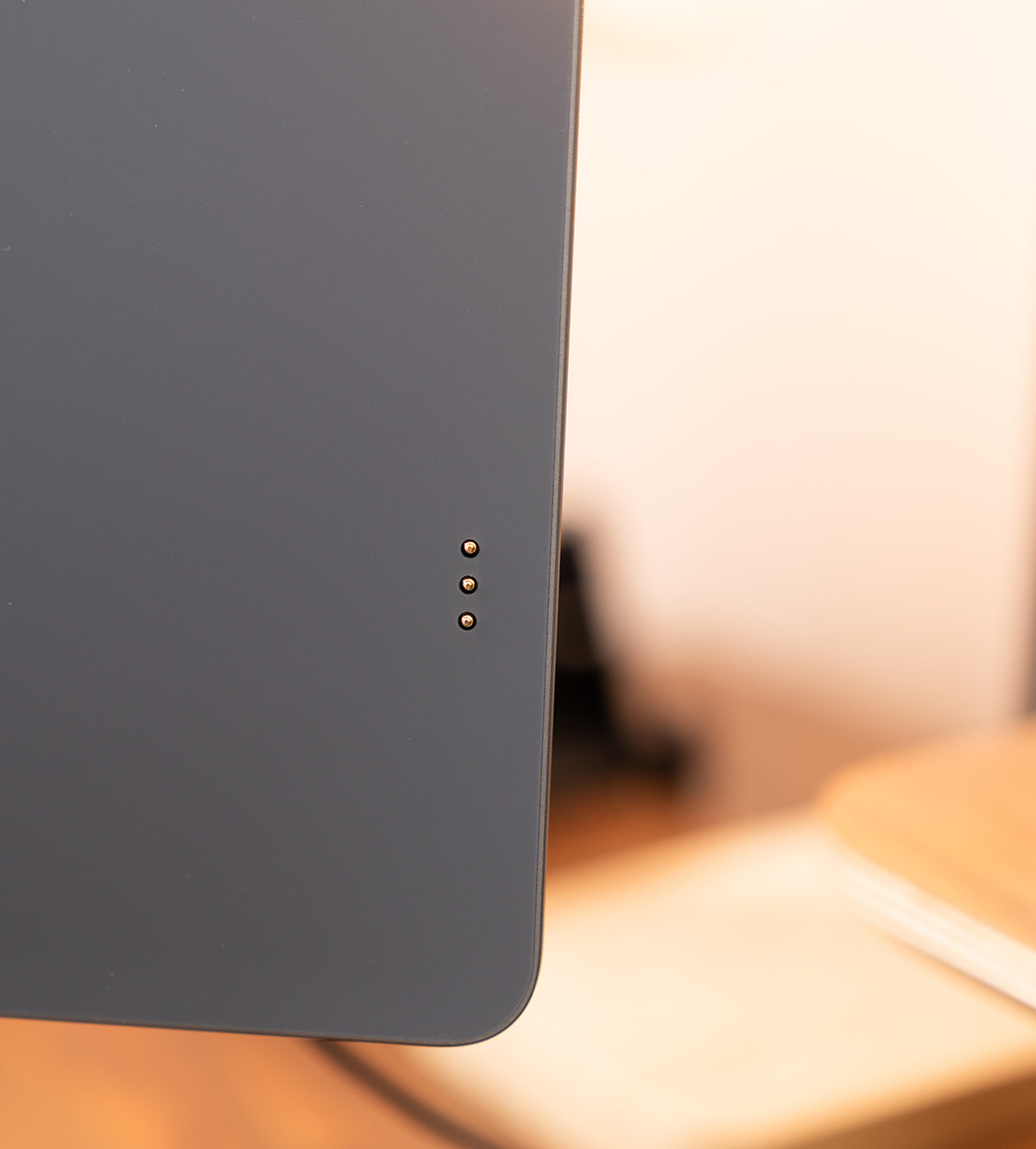 KUXIU X36 Pro MAX iPad 磁吸充電支架