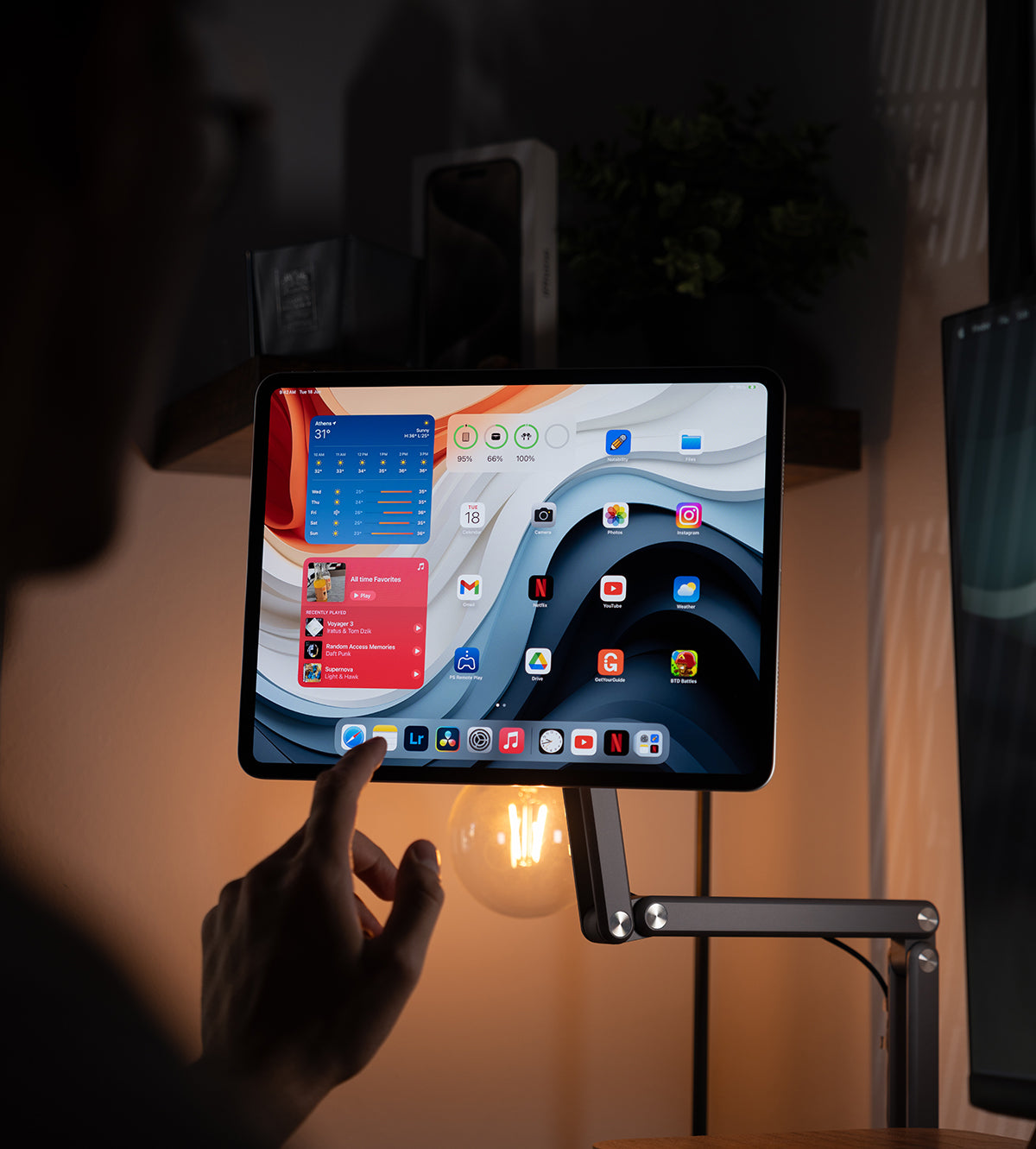 KUXIU X36 Pro MAX iPad 磁吸充電支架