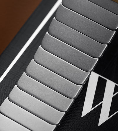 KUXIU Tali Apple Watch Magnetik Titanium Semula Jadi