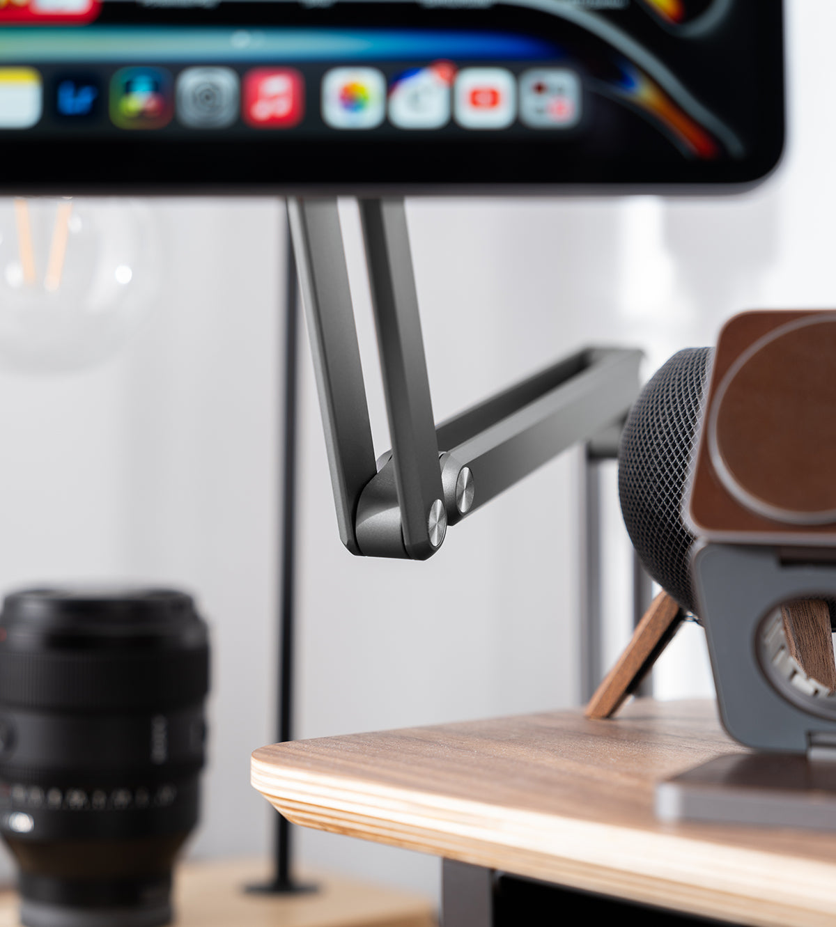 	KUXIU X36 Soporte Magnético Flexible y Plegable para iPad - Gris Espacial