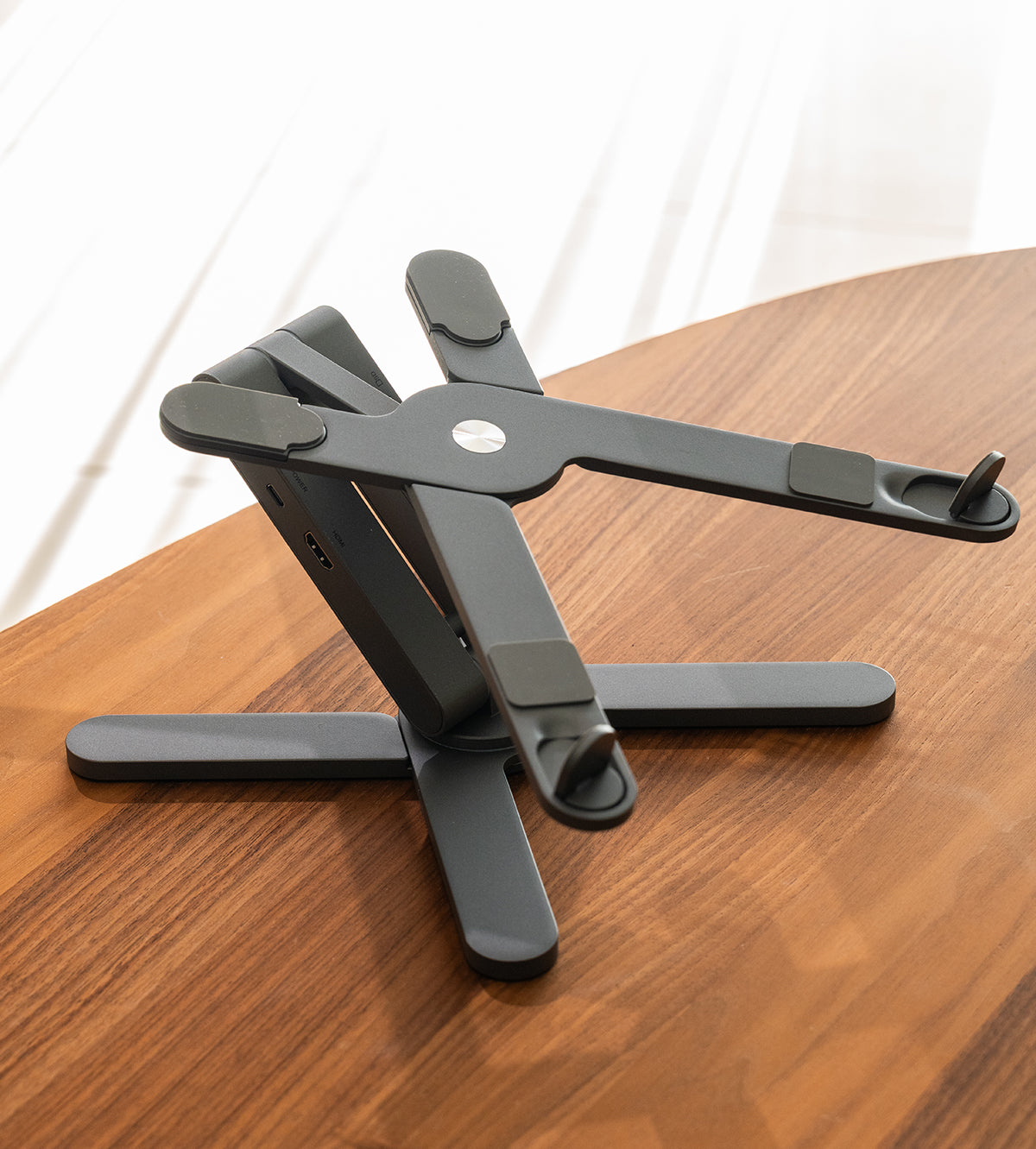 KUXIU X53 Mini soporte ergonómico para portátil con hub 8 en 1 integrado